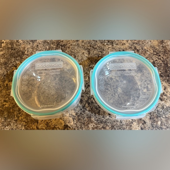 Pyrex | Kitchen | Snapware Round Glass Containers With Blue Lids | Poshmark